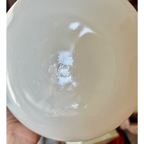 Vintage Anchor Hocking Fire King Milk Glass Casserole Dish Fruit Design 1 1/2 Qt - Picture 4 of 7